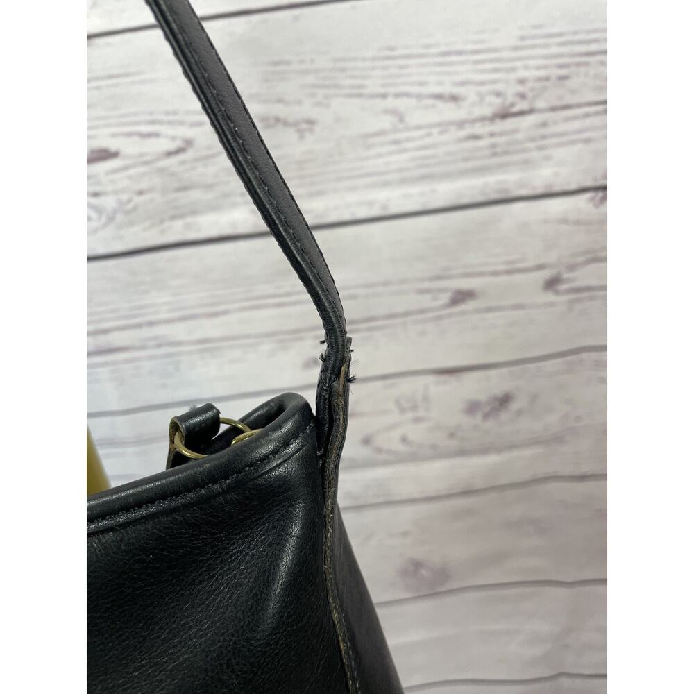 Vintage Coach 9204 Black Leather Slim Shoulder Bag Crossbody Purse - Picture 11 of 13